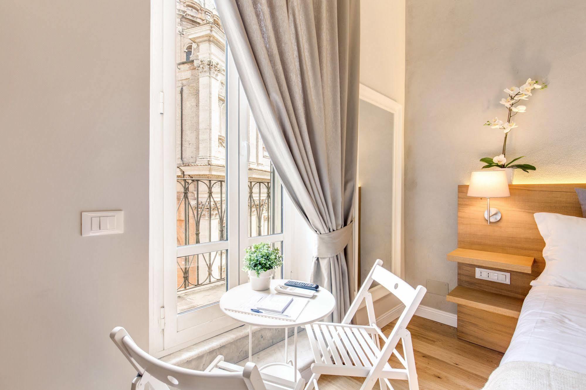 The Spanish Suite Campo De' Fiori Rom Exterior foto